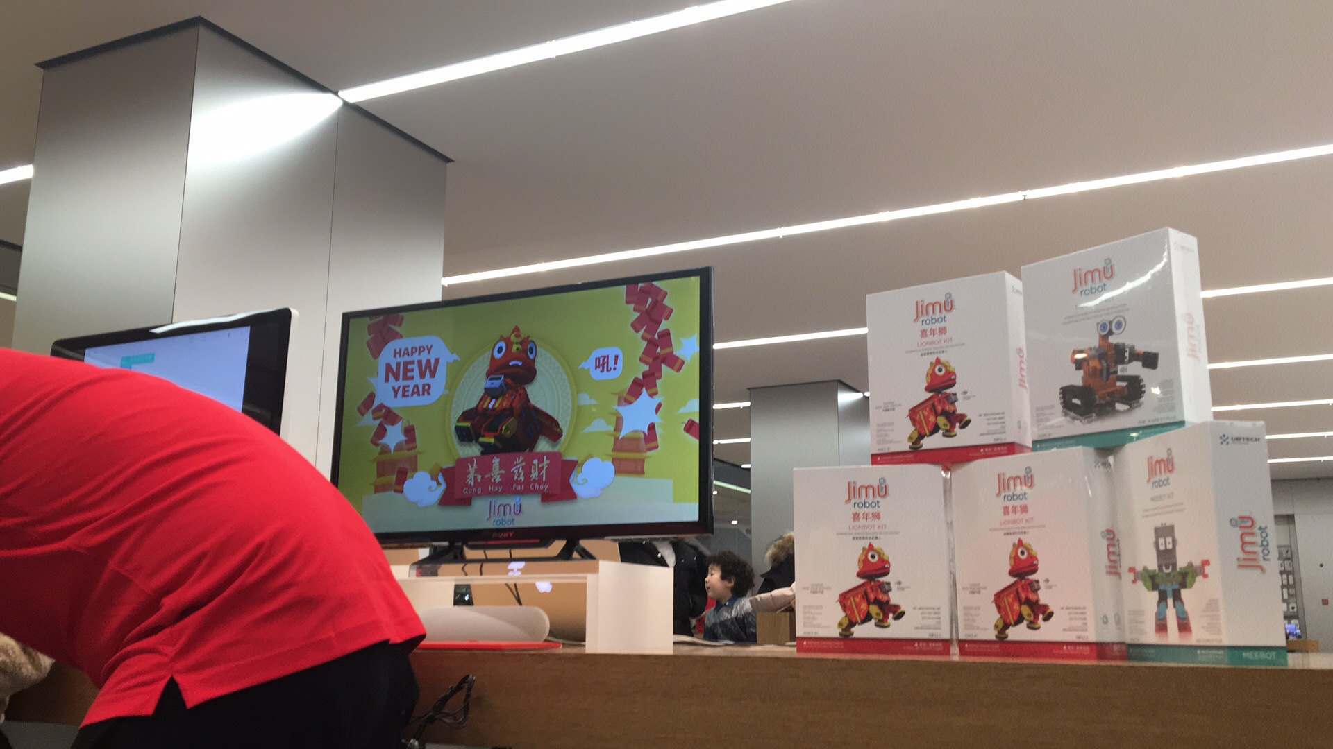 Swift Playgrounds：人人学编程时代，Apple想让你边玩