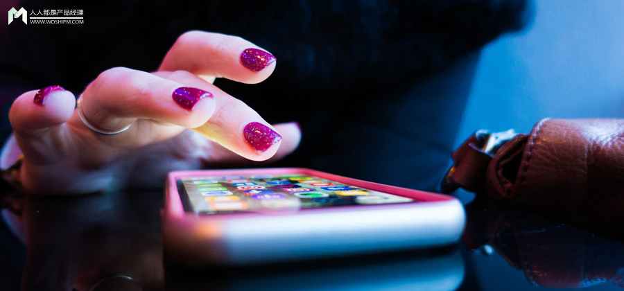 日赚125万的虚拟偶像，能否走出赛博朋克的花路