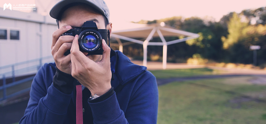 翻拍“奥特曼的拍照姿势”，就能火？