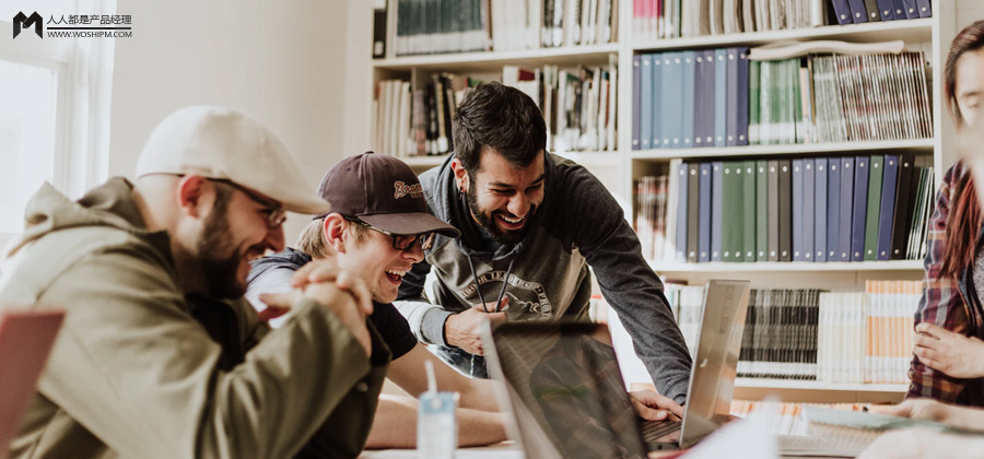在校园摆摊开店，我日入上千