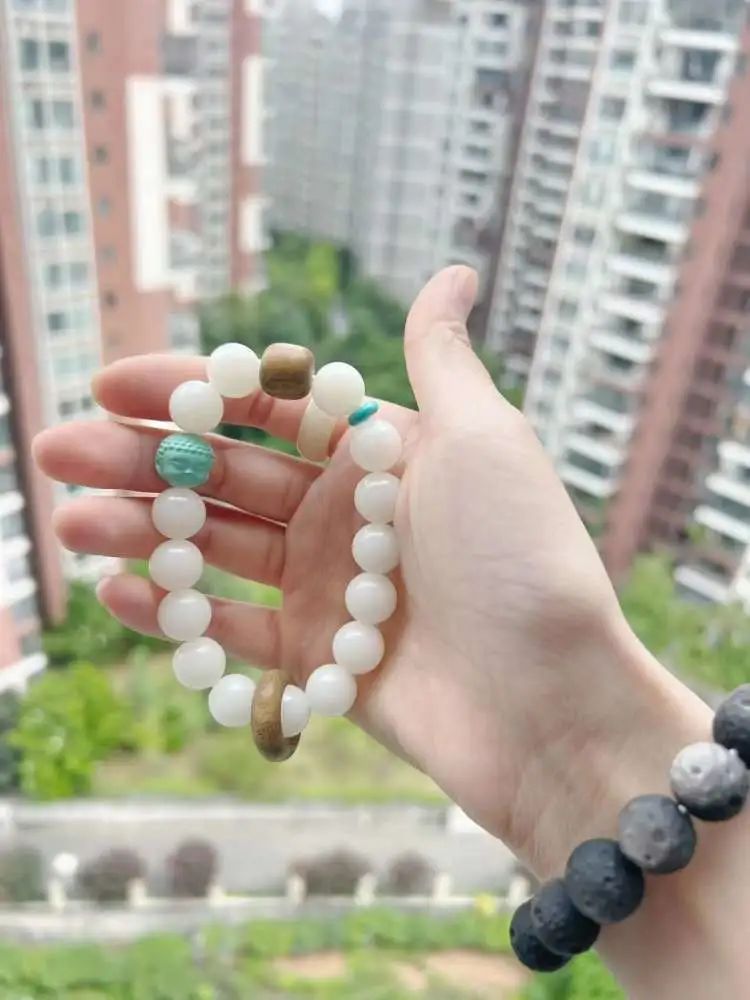 在校园摆摊开店，我日入上千