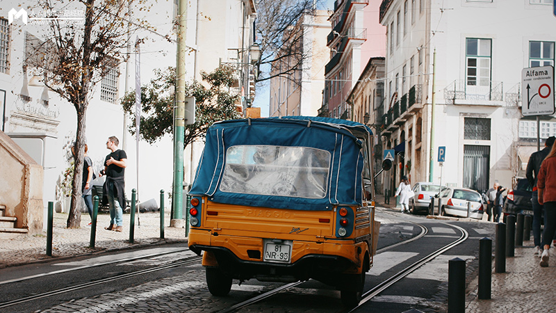 半年融资45亿，1年死掉50%，社区拼团一开始就是